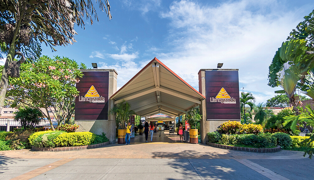 5-centro-comercial-llanogrande-foto